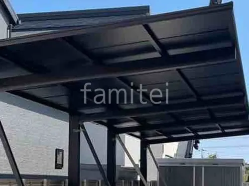 本体色 カームブラック 屋根色 ブラックマット