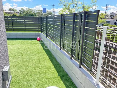 ブロック塀 （化粧ブロック） 太陽エコブロックス 普通CB  アルミ形材 フェンス LIXIL AB YS3型 横スリット3 目隠し