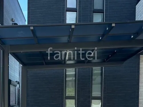 本体色 ブラック 屋根色 ブルーマットS(熱線遮断)