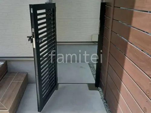 本体色 ブラック