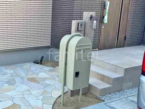 コンクリート製枕木(擬木)門柱 東洋工業 レイルスリーパーラフト 宅配ボックス セキスイデザインワークス ボビカーゴ