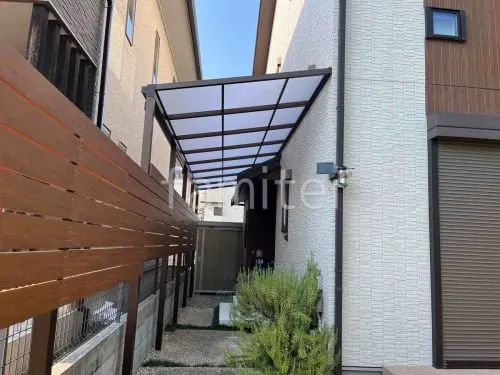 １階テラス屋根 連棟 （雨除け） YKKAP ソラリアF フラット屋根 スタンダード 壁付