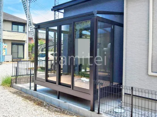 本体色 カームブラック 屋根色 クリアマット