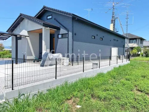 ブロック塀 （化粧ブロック） 太陽エコブロックス 普通CB  スチールメッシュ フェンス YKKAP イーネット3F型 スチール柱 境界・メッシュ