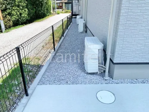 犬走り 防犯砂利敷き バラス砕石 防草シート加工