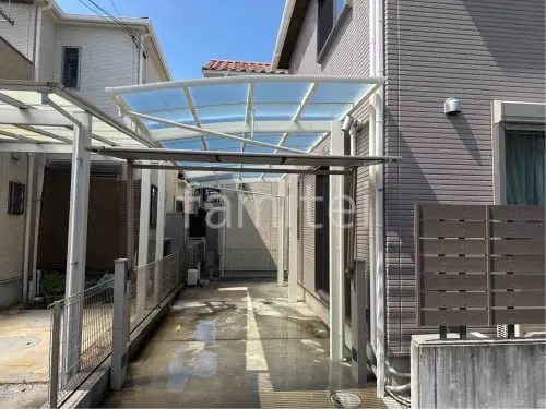 カーポート１台＋延長 （1.5台縦連棟） YKKAP アリュースRE アール屋根 前下がり屋根