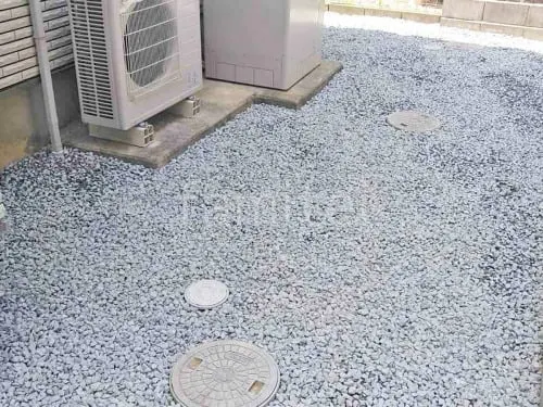 犬走り 防犯砂利敷き バラス砕石 防草シート加工