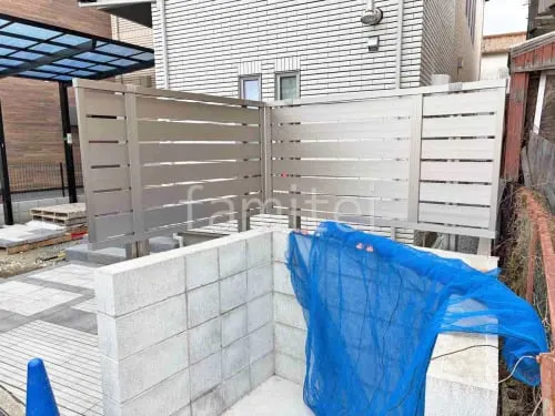 アルミ形材 フェンス LIXIL AB YS3型 横スリット3 2段柱 60角 上段のみ 目隠し