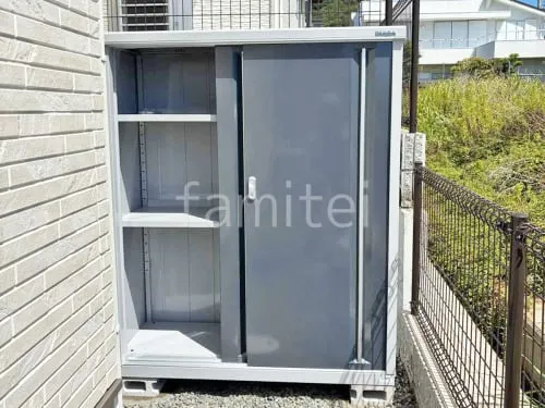 本体色 チャコールグレー