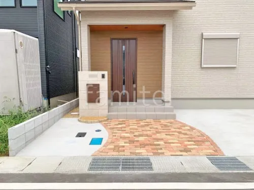 玄関アプローチ インターロッキング ユニソン ソイルレンガ