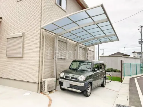 カーポート１台＋延長 （1.5台縦連棟） YKKAP アリュース アール屋根