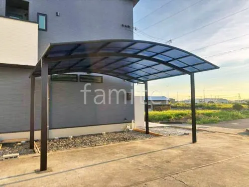 本体色 カームブラック 屋根色 アースブルー(マット調)