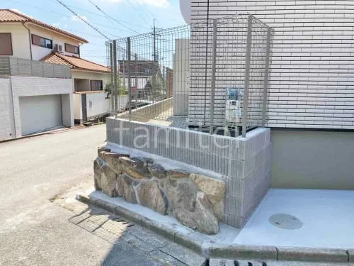 ブロック塀 （化粧ブロック） ユニソン ジャスティ  スチールメッシュ フェンス YKKAP イーネット3F型 スチール柱 境界・メッシュ