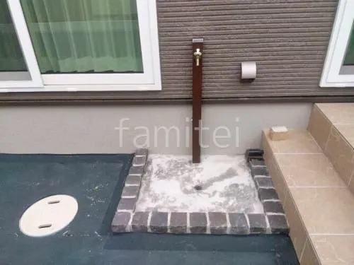 立水栓  ユニソン スプレスタンド60 蛇口1個付 洗い場モルタル仕上 