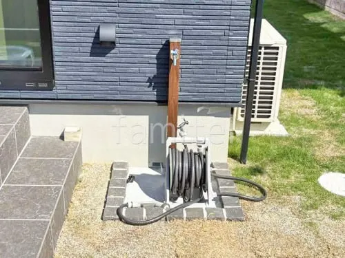 立水栓  ユニソン スプレスタンド60 蛇口2個付 洗い場モルタル仕上 