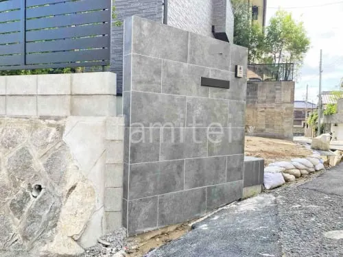 モダン門柱 壁タイル貼り タカショー セラレバンテ 郵便受けポスト YKKAP エクステリアポストG3型