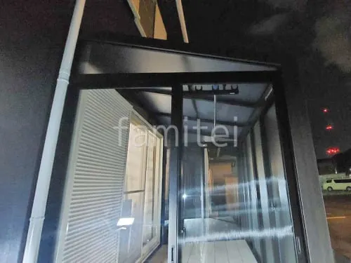 引き戸 樹脂デッキ サンルーム（テラス囲い） YKKAP 木製調 ソラリアF フラット屋根