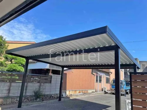 本体色 カームブラック