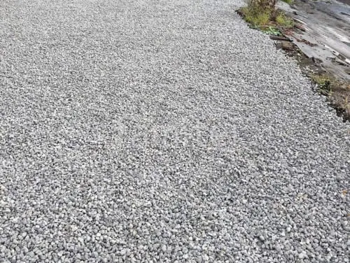 防犯砂利敷き バラス砕石 防草シート加工