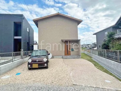 錆砂利敷き 防草シート加工