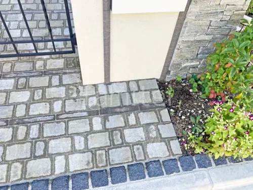 インターロッキング ユニソン カッシア