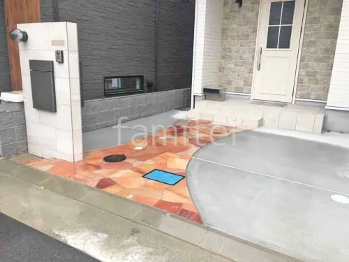 玄関アプローチ 床石貼り 乱形石 石英岩