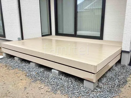 人工木デッキ  LIXIL 人工木 樹ら楽ステージ 