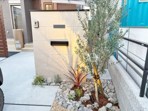 新築シンプル オープン外構