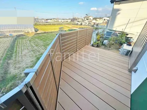 本体色 チェリーウッド＋シャイングレー