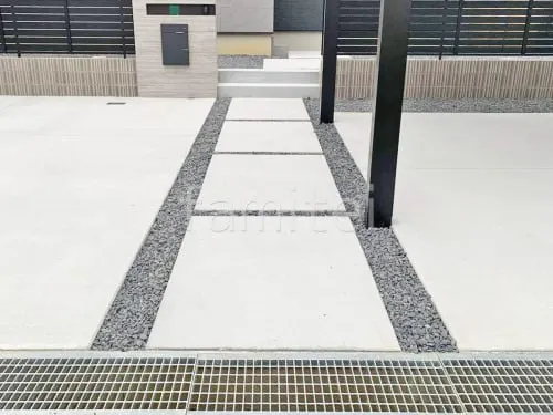 玄関アプローチ 土間コンクリート