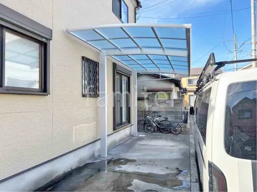 カーポート１台 （単棟） YKKAP アリュースRE アール屋根 前下がり屋根