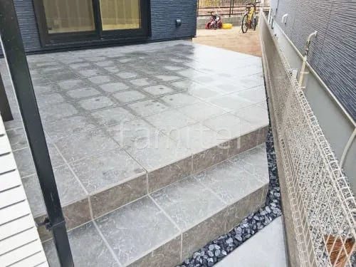 タイルデッキ 壁2面  LIXIL グレイスランド ベーシック