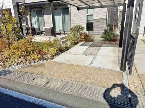 御所砕石敷き バラス砕石 防草シート加工