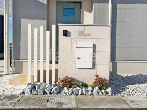 門柱 壁タイル貼り LIXIL アヴァンティ 宅配ボックス ユニソン コルディア100ライト デザインアルミ角柱 YKKAP 角材70角