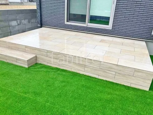 タイルデッキ 壁1面  名古屋モザイク 木製調ラスティックウッズII ウッド調