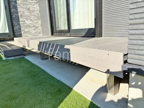 人工木デッキ  LIXIL 人工木 樹ら楽ステージ 