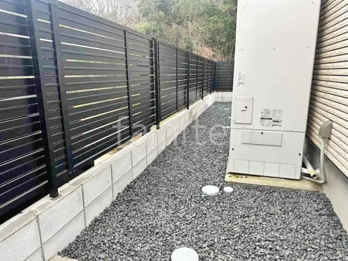 犬走り 防犯砂利敷き バラス砕石 防草シート加工