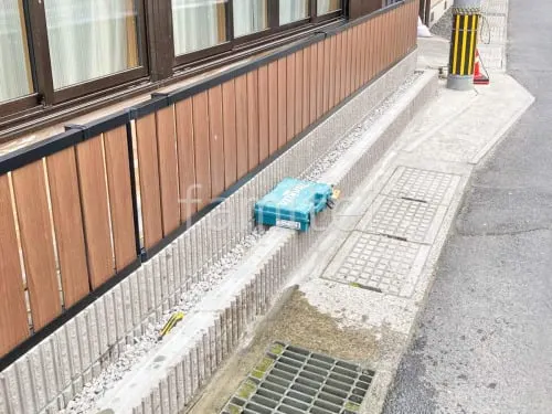 アルミ形材 フェンス LIXIL 木製調AB TS2-K型 縦スリット2 片面 目隠し 木調・ラティス ブロック塀 （化粧ブロック） ユニソン ジャスティ 