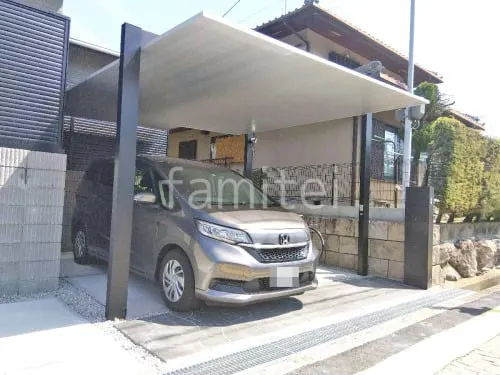 柱色 ブラック 屋根色 ナチュラルシルバーF