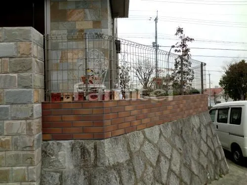高槻市　新築高台セミクローズ外構　門まわり 洋風　アプローチ