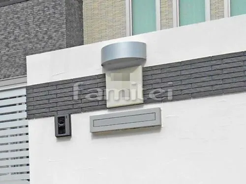 奈良市 外構工事 門柱 照明 表札 ポスト 門扉 袖壁 角柱 アプローチ 玄関エントランスライト照明 玄関通路 駐車場ガレージまわり カーポート 土間コンクリート 溝蓋 塀 お庭まわり タイルデッキ 花壇 照明 人工芝 犬走り雨除け屋根 洗濯干し場 自転車バイク置き場 防犯砂利敷き