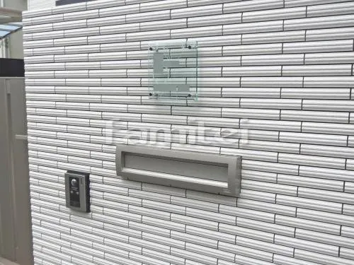 芦屋市 リフォーム外構工事 玄関まわり 門柱 表札 ポスト 門扉 袖壁 アプローチ  目隠し塀 ガレージまわり 駐車場屋根 門扉 角柱 土間コンクリート 溝蓋 立水栓