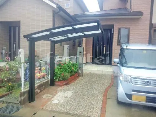 明石市 エクステリア工事 自転車バイク屋根 プライスポートミニ サイクルポート R型アール屋根 雨除け屋根 レギュラーテラス屋根 1階用 R型アール屋根