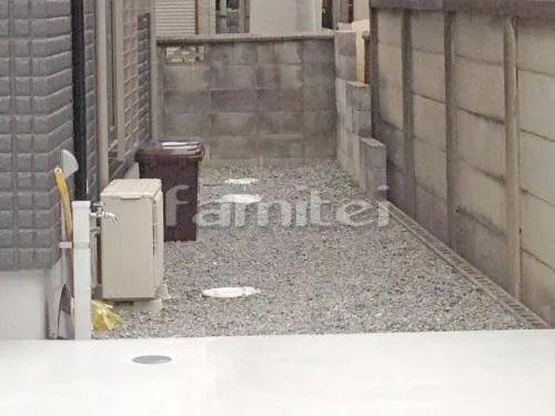 岸和田市 外構工事 玄関まわり 門柱 照明 ポスト 袖壁 植栽 門扉 アプローチ 駐車場ガレージまわり 門扉 角柱 土間コンクリート 犬走り 防犯砂利敷き バラス砕石 防草シート加工