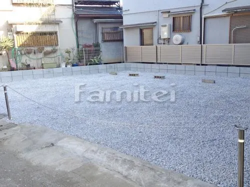 堺市北区 リフォーム部分工事 境界フェンス塀 LIXILリクシル ハイグリッドフェンスUF8型 TOEXトエックス コンクリートブロック 駐車場 防犯車止め スペースガード F48型 埋込み式 キー付 目隠しフェンス塀 プレスタ8型 駐車場ガレージ床 バラス砕石