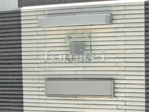 和泉市 外構工事 新築シンプルモダン オープン外構 門柱 照明 ポスト アプローチ 土留め化粧ブロック ガレージまわり 駐車場屋根 土間コンクリート 目隠しフェンス塀 犬走り 防犯砂利敷き バラス砕石 境界フェンス
