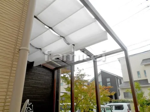 木津川市 エクステリア工事 木製調ガーデンルーム LIXILリクシル ココマ サイドスルー腰壁タイプ 右入り隅 壁タイル貼り セラヴィオR(セラビオ) CRG-4 内部日除け LIXILリクシル ココマ用