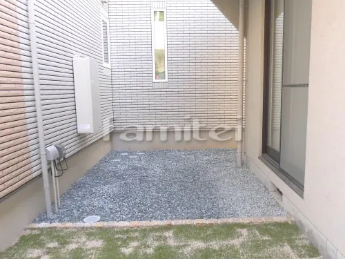 西宮市 新築ナチュラル クローズ外構 門柱 アプローチ 門扉 芝生 カーポート 土間コンクリート 植栽 テラス屋根 洗い場 化粧ブロック積み花壇 ハウスステップ