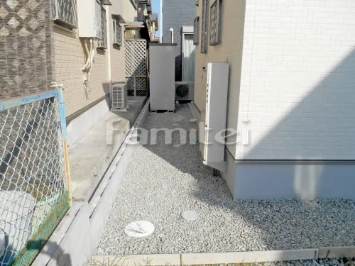 京田辺市 新築ベーシック オープン外構 玄関まわり 門柱 アプローチ テラス屋根 土間コンクリート モルタル階段ステップ 犬走り 防犯砂利敷き バラス砕石