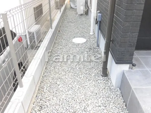 宝塚市 新築ベーシック オープン外構 玄関まわり 門柱 ポーチ 手すり 土間コンクリート 境界フェンス ウッドデッキ 立水栓